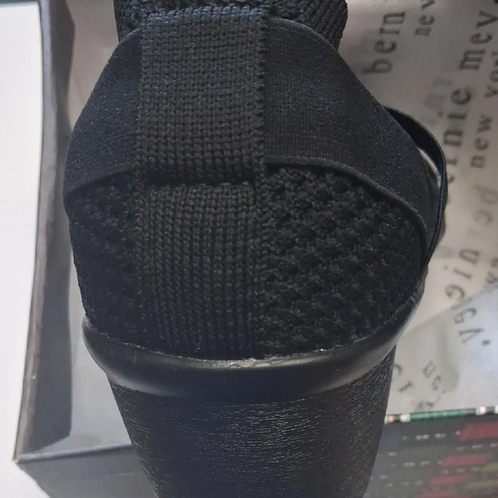 Bernie Mev Black Woven Slip-On Flats - Picture 5 of 7